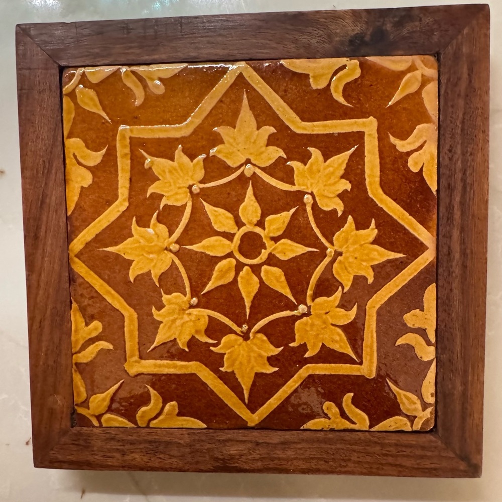 Silk Road Trivet with Ceramic Tile Design